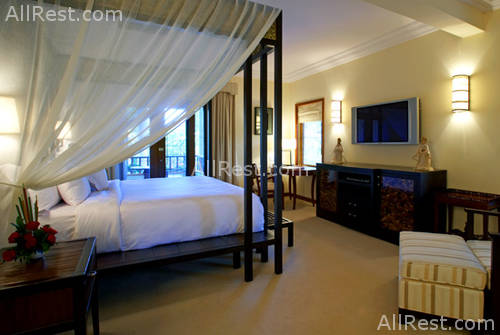 The Laguna Resort & Spa 22